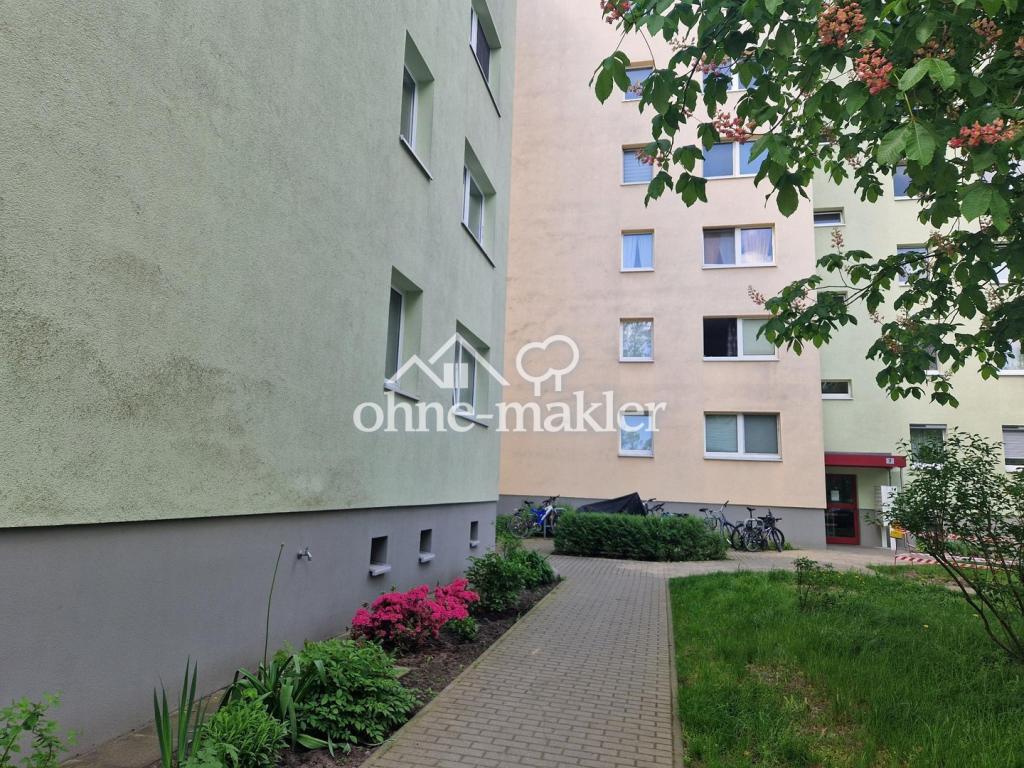Gang zum Haus