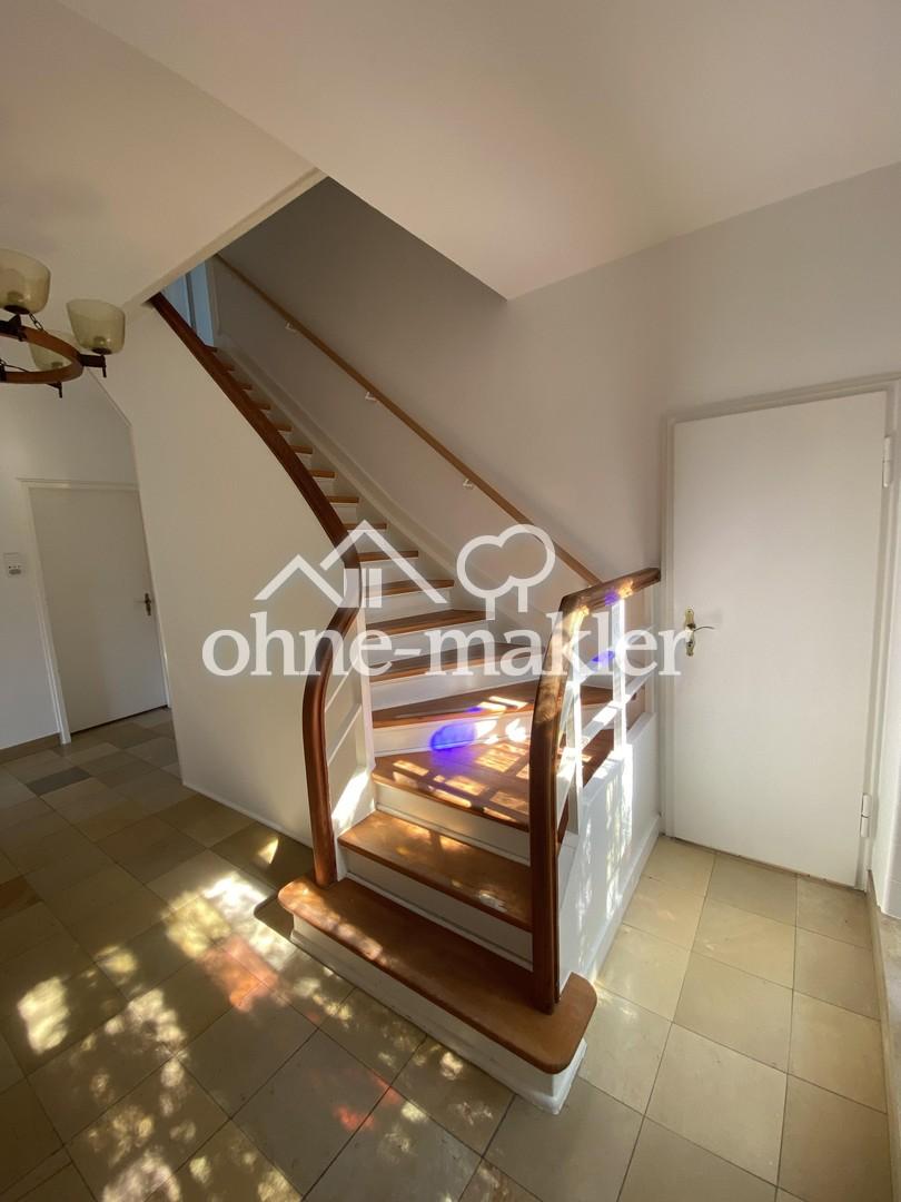 Diele Treppe