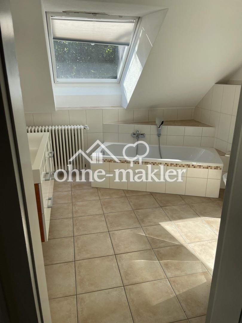 Großes Studenten-Zimmer mit Balkon bis 31.12.2027 zu vermieten - Photo 5