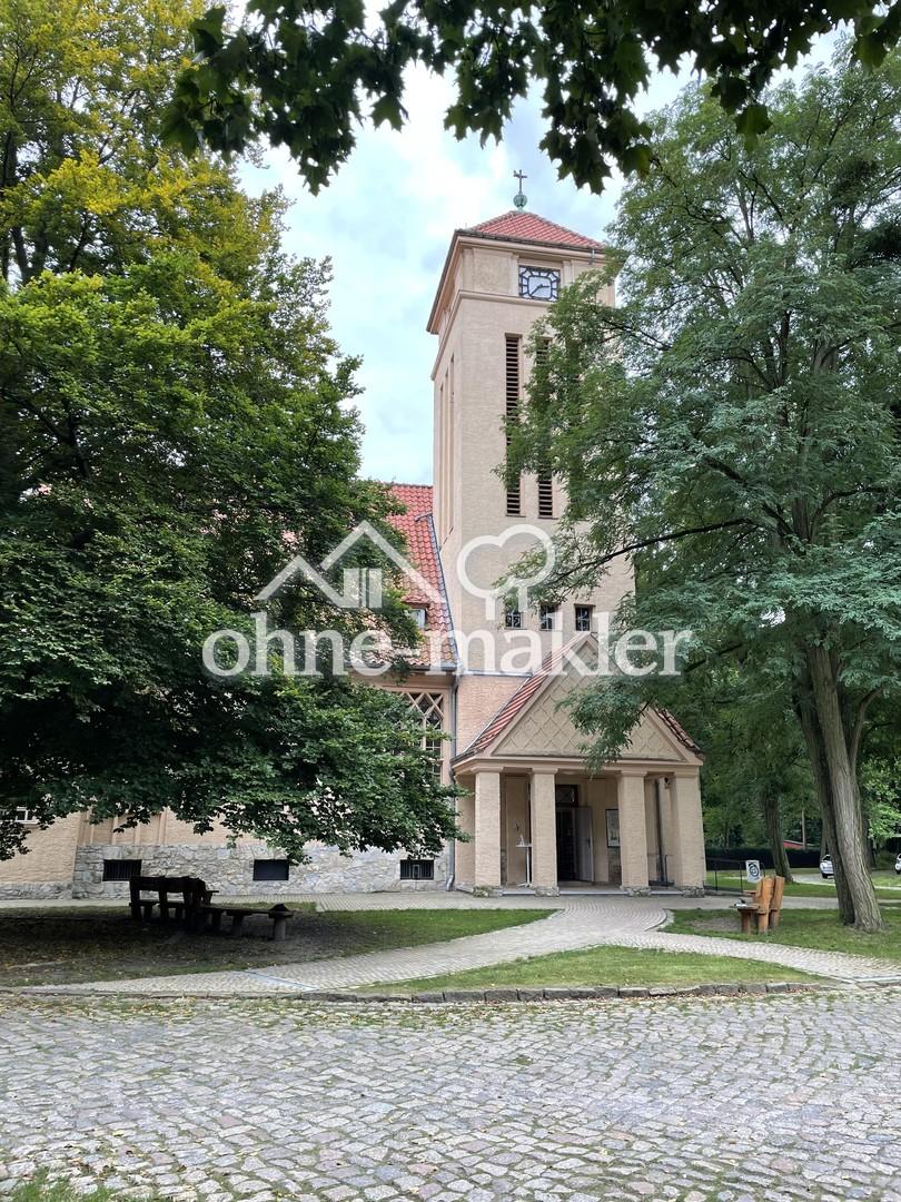 Umgebung - Kirchplatz