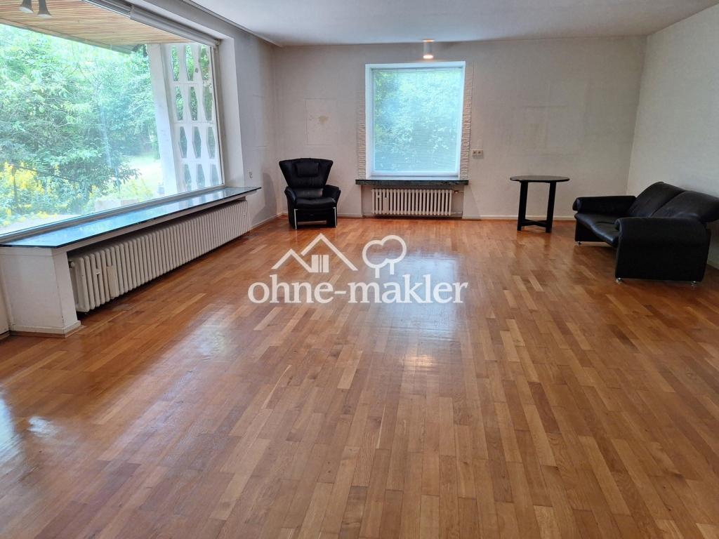 großes Wohnzimmer