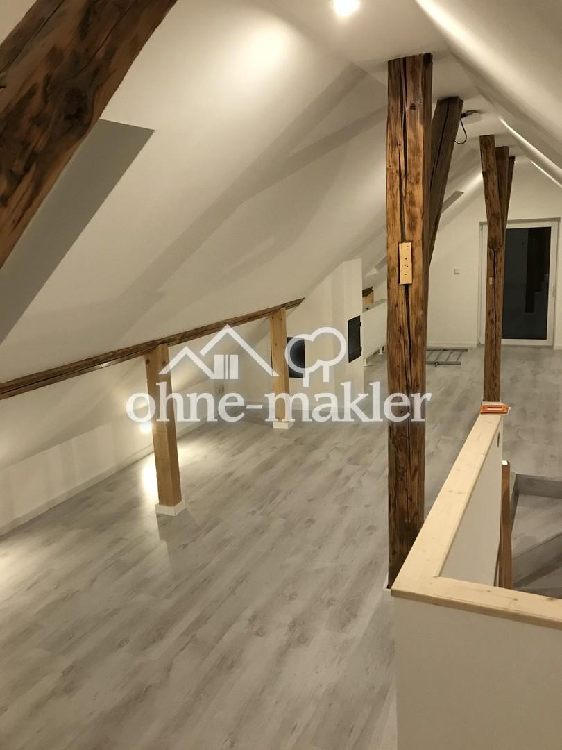 lichtdurchflutetes Atelier
