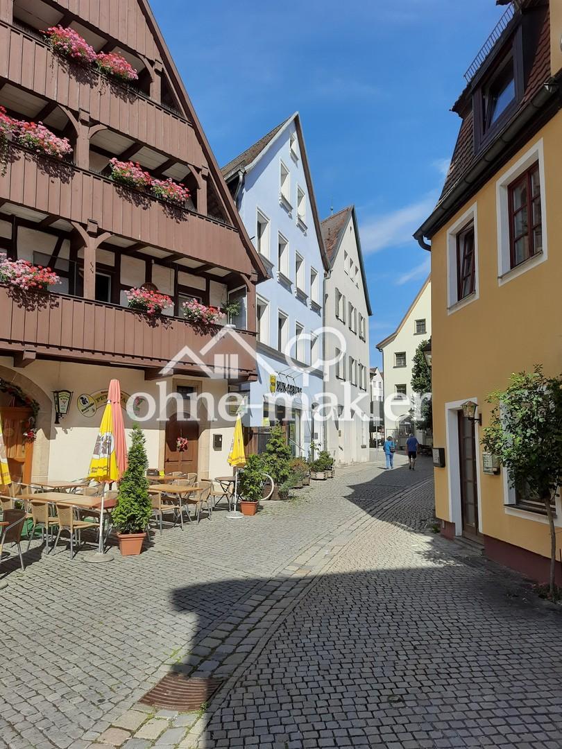 Umfeld 1  Martin-Luther-Straße