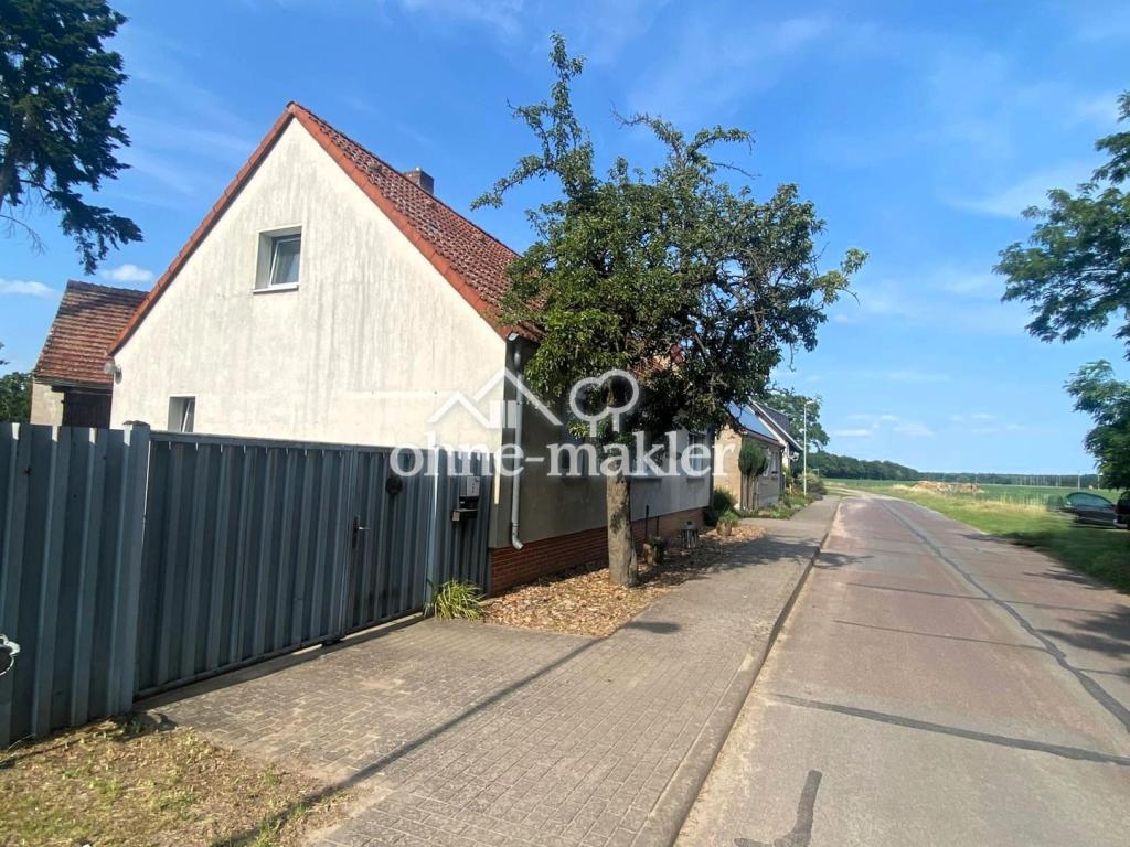 Seitansicht Straße links