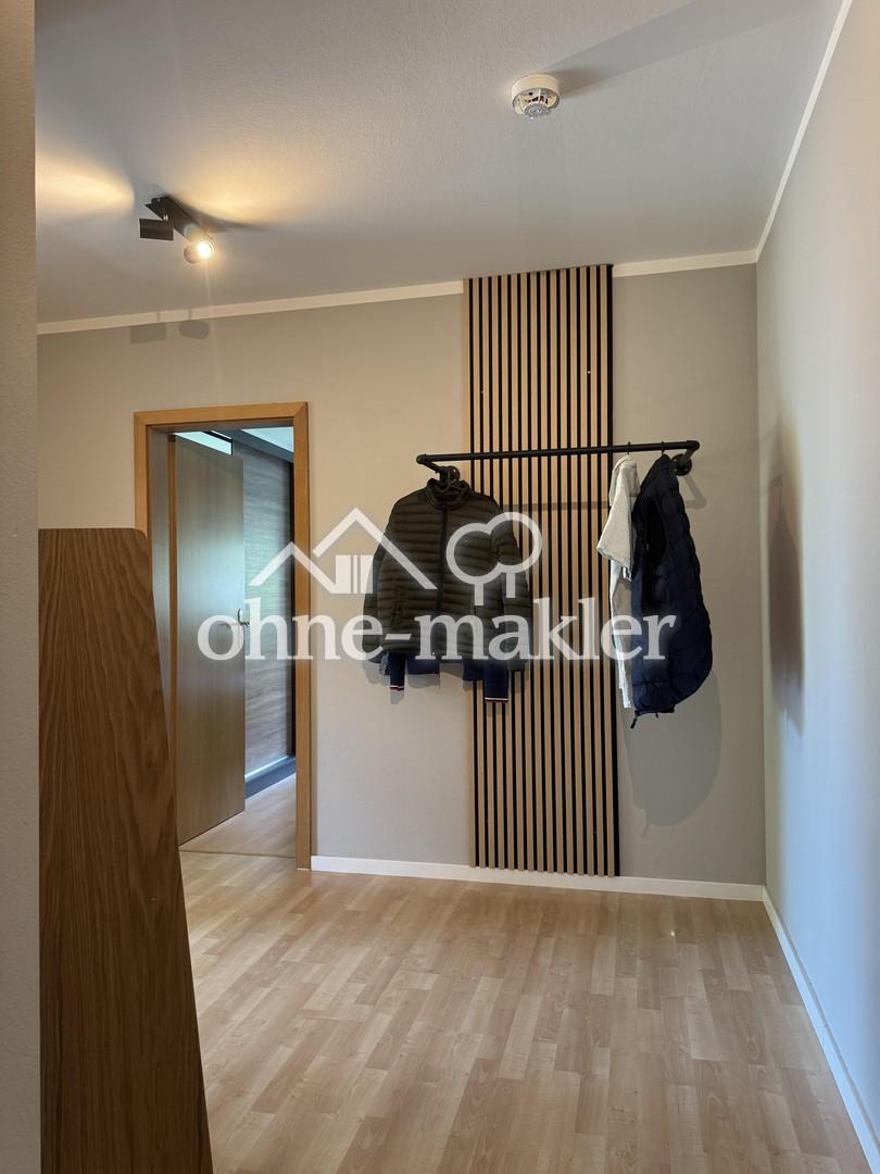 Flur mit Garderobe