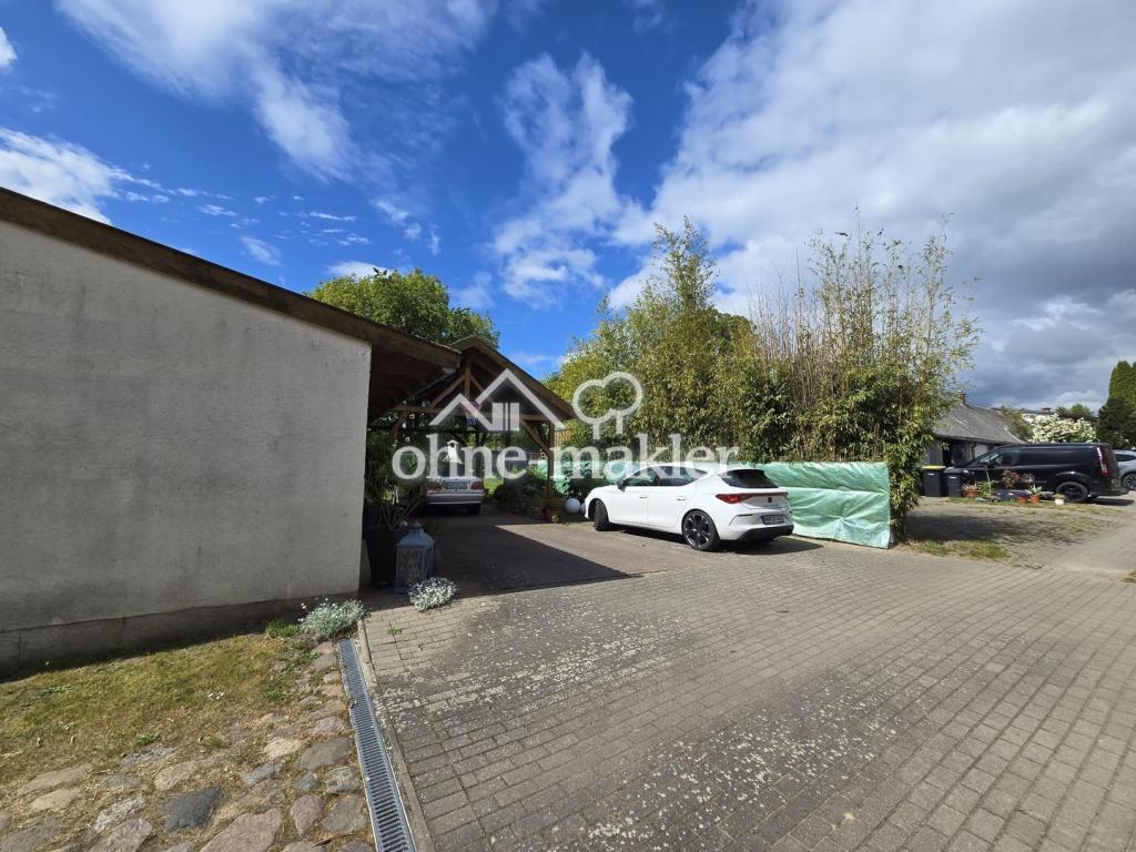 Seitansicht Garage