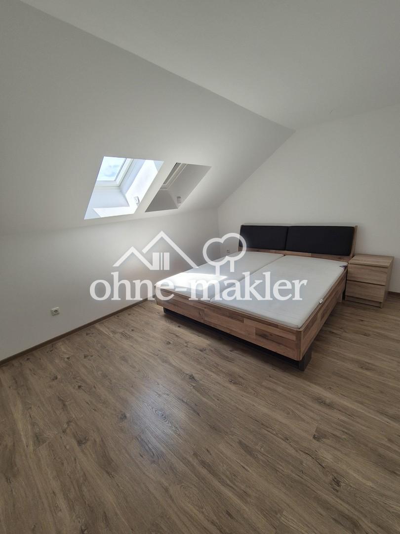 Offene Dachgeschosswohnung in ruhiger Umgebung - Foto 1