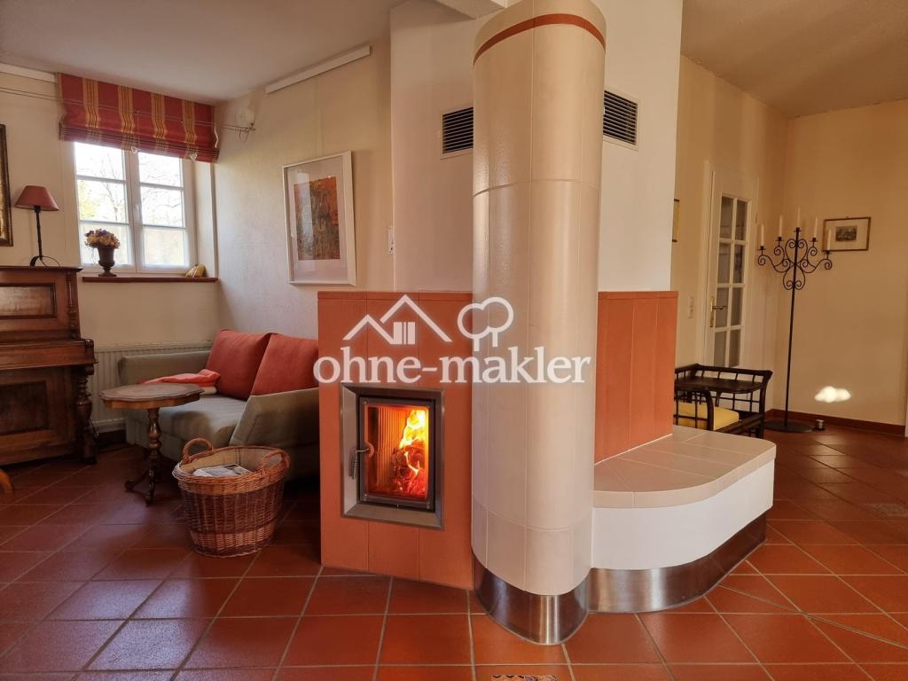 Warmluftkachelofen
