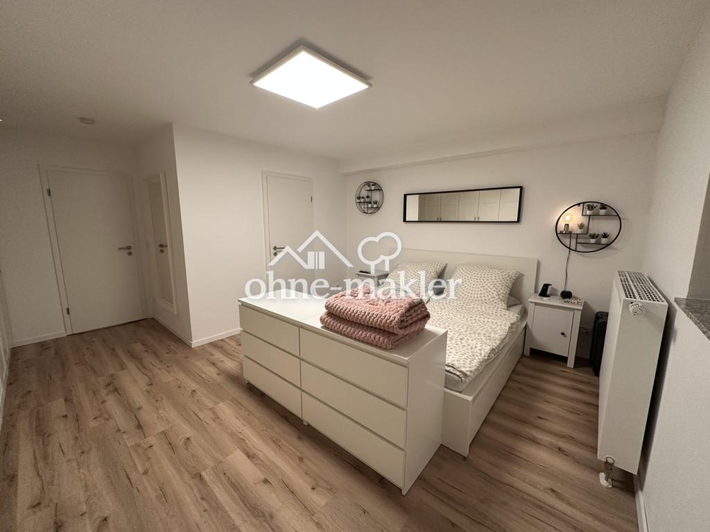 Schlafzimmer (2/2)