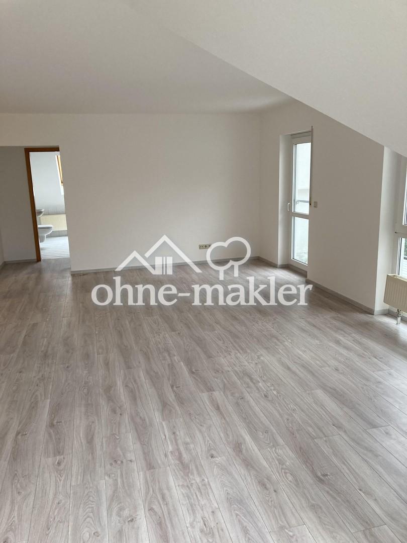 Blick zum Badezimmer