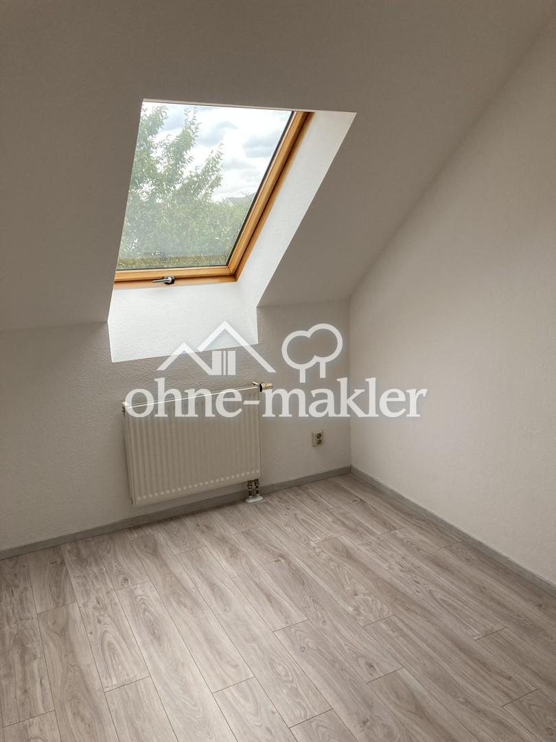 Arbeits- oder Kinderzimmer