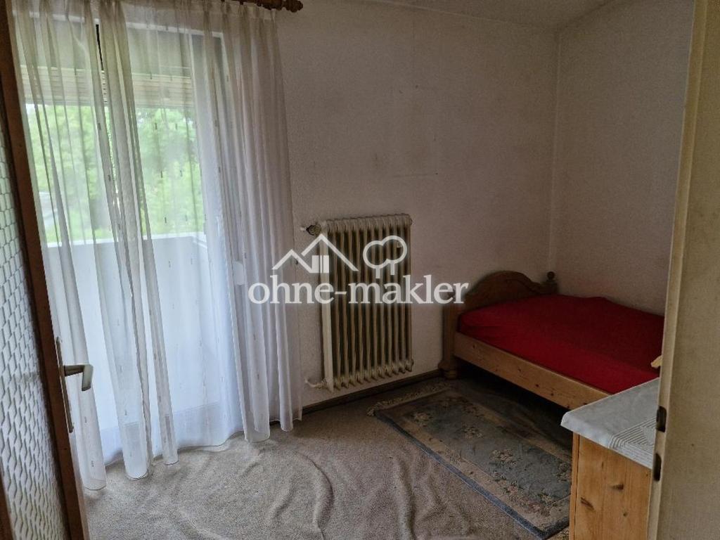 Schlafzimmer 1