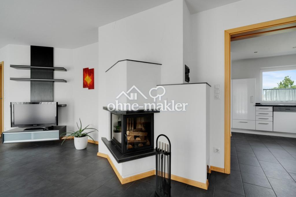 Wohnzimmer mit Kamin