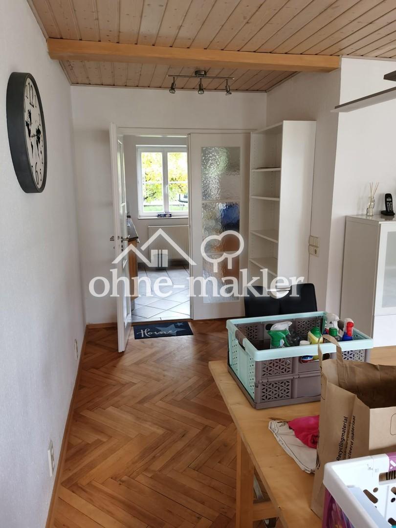 vom Wohnzimmer auf die Küche