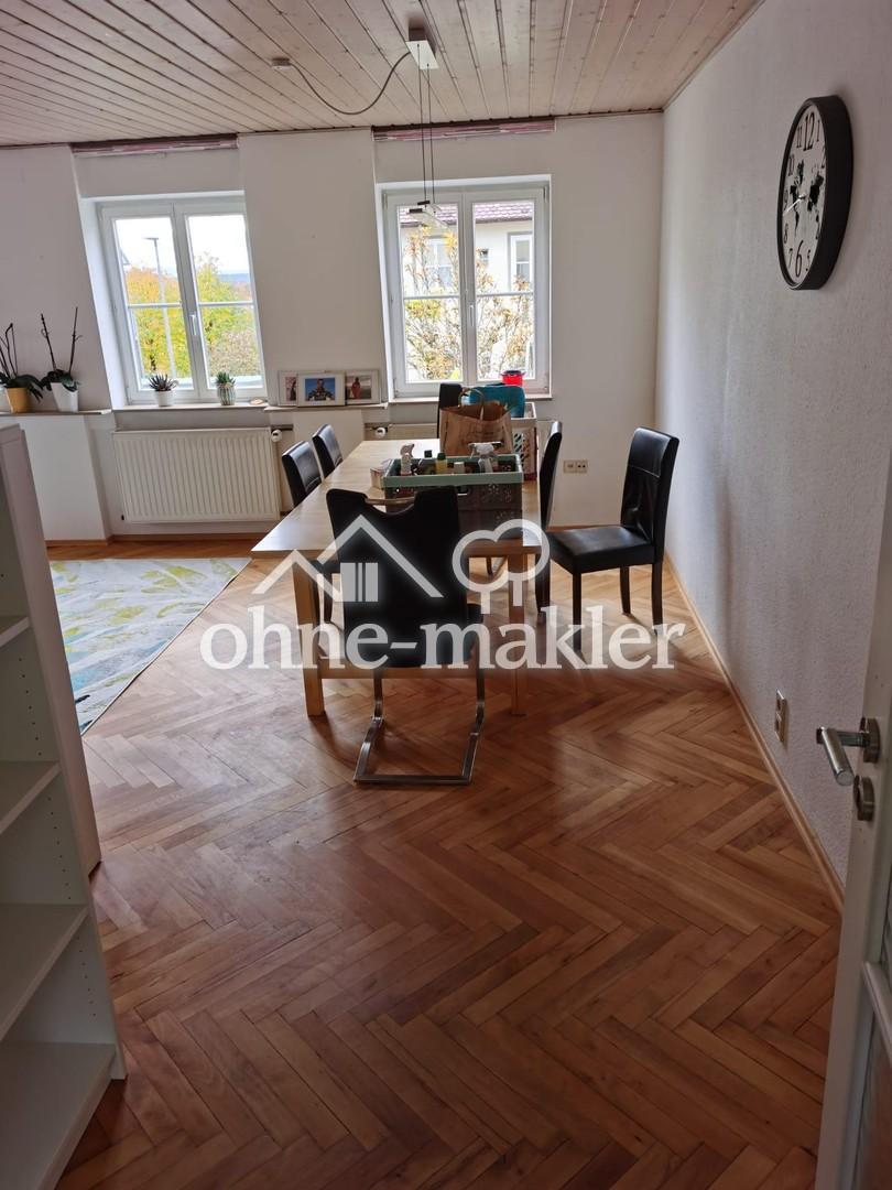 von der Küche ins Wohnzimmer