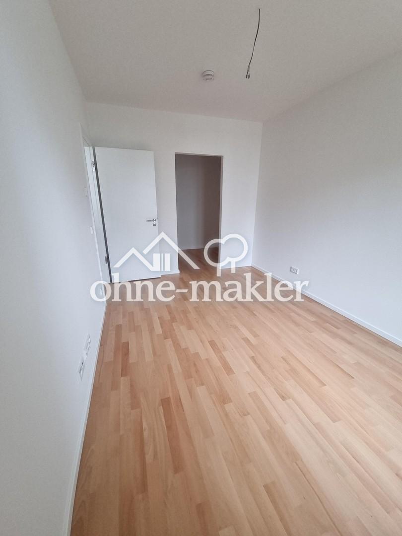 Schlafzimmer mit Ankleide