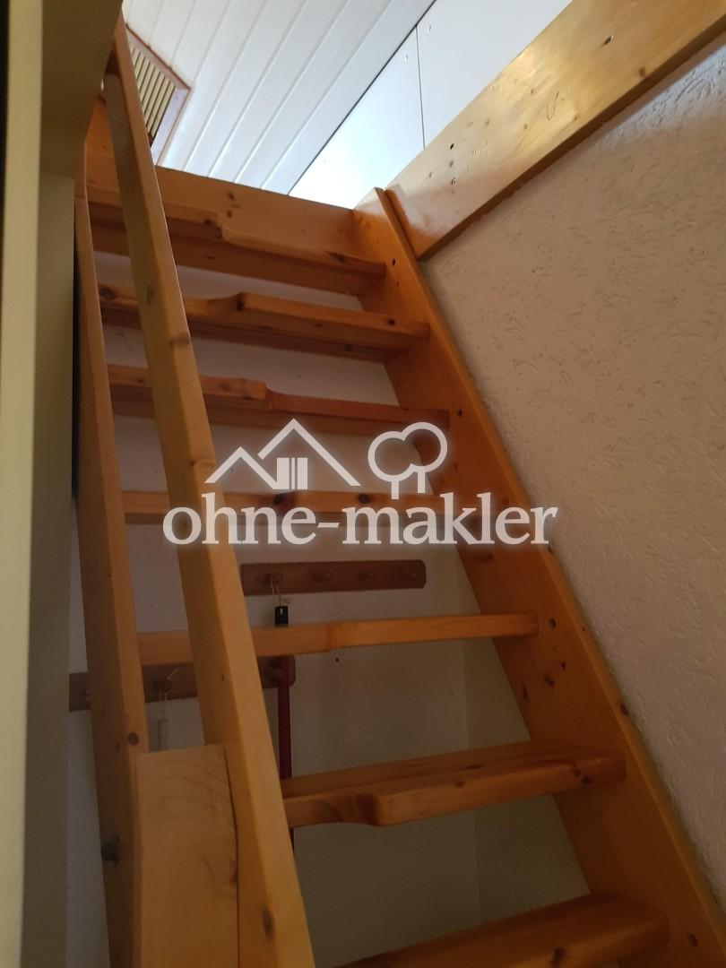 Treppe zu DG
