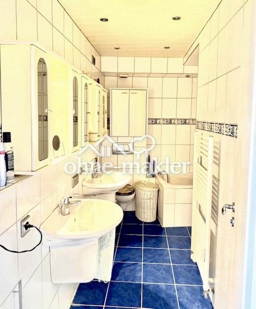 Badezimmer 2 Waschbecken, WC