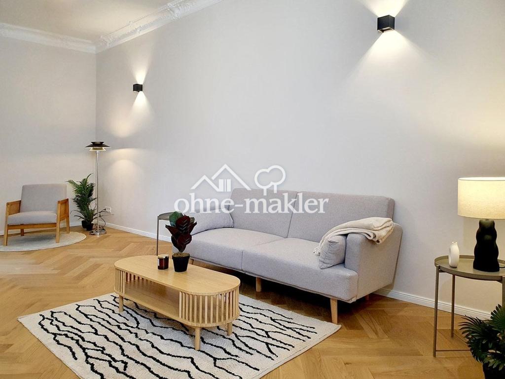 Wohnzimmer / Büro / Praxis