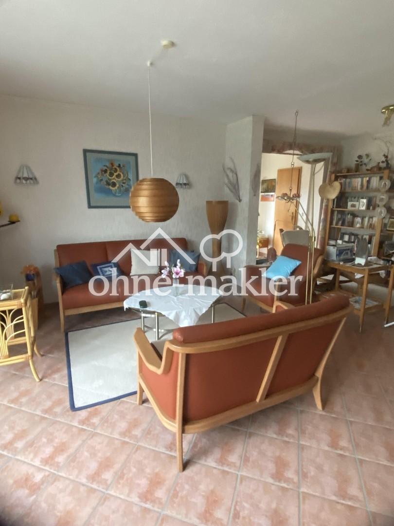 Wohnzimmer mit Leseecke