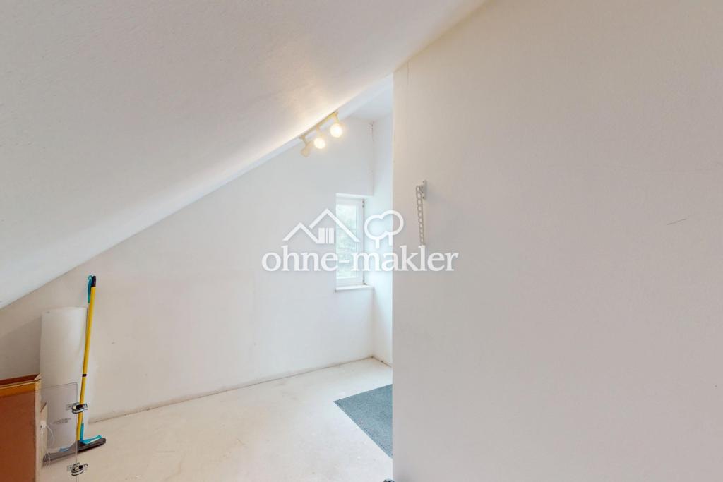 Schlafzimmer/Hobbyraum2 DG