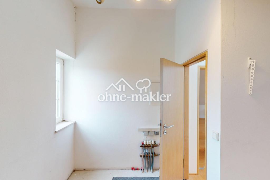 Schlafzimmer/Hobbyraum2 DG