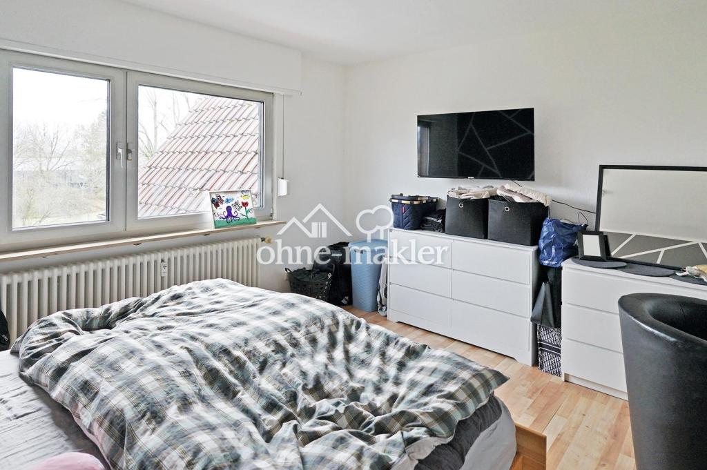 Schlafzimmer DG