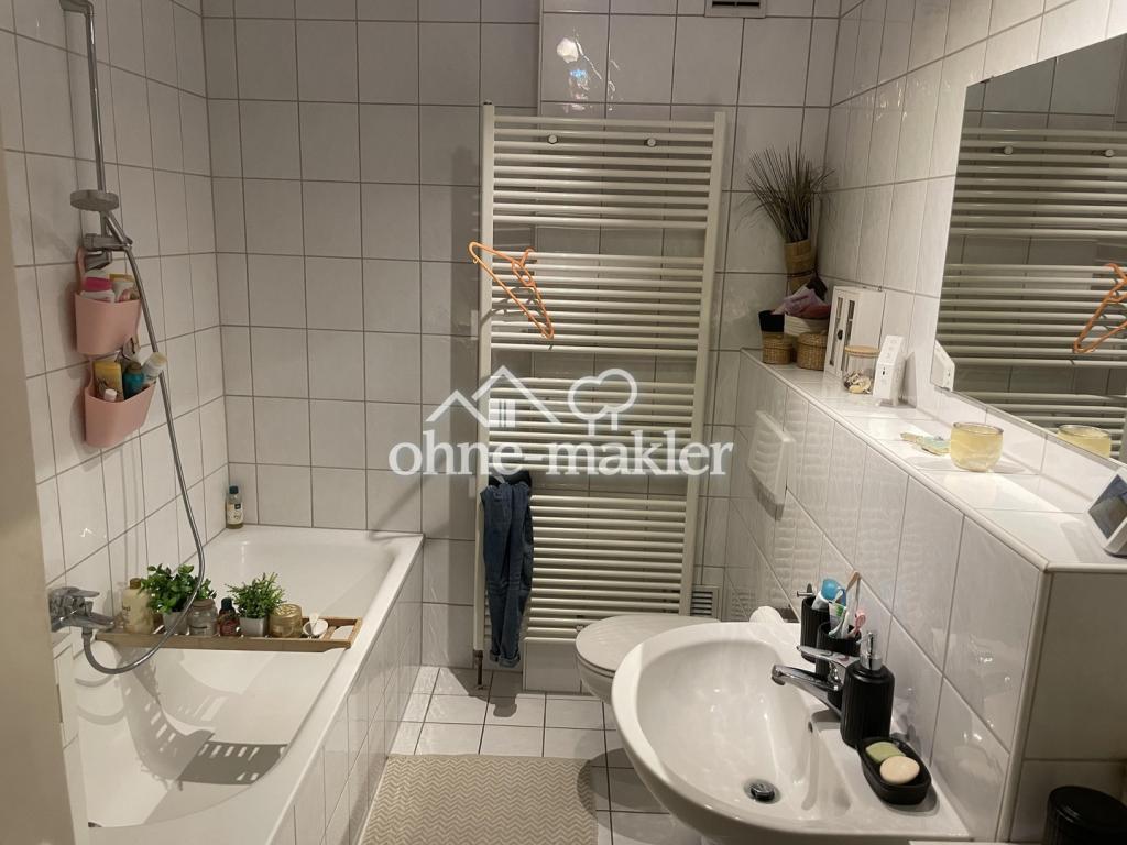 Schönes WG Zimmer (möbliert) in 4er WG in WÜ-Grombühl - Photo 2