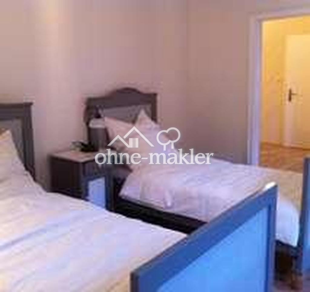 Schlafzimmer 1. Etage (li.)