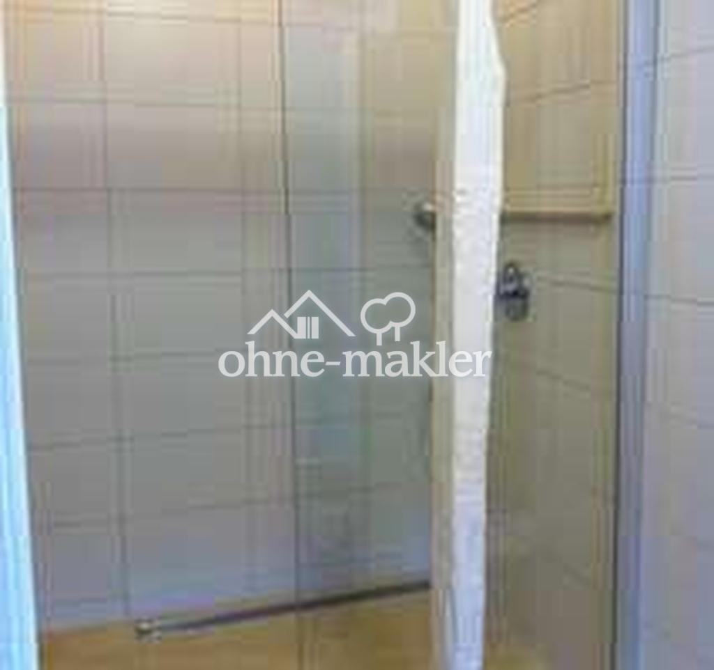Walk-In Dusche 1. Etage (li.)