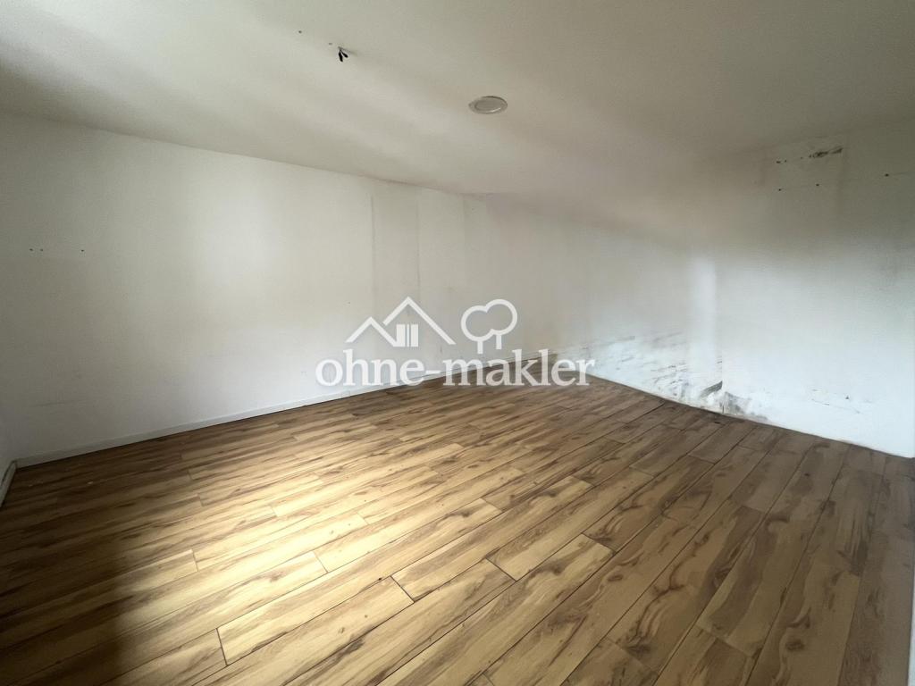 Wohn-/Esszimmer Whg OG