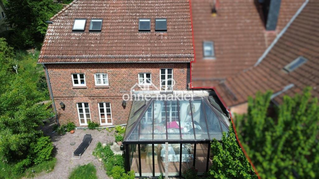 Rückseite mit Wintergarten