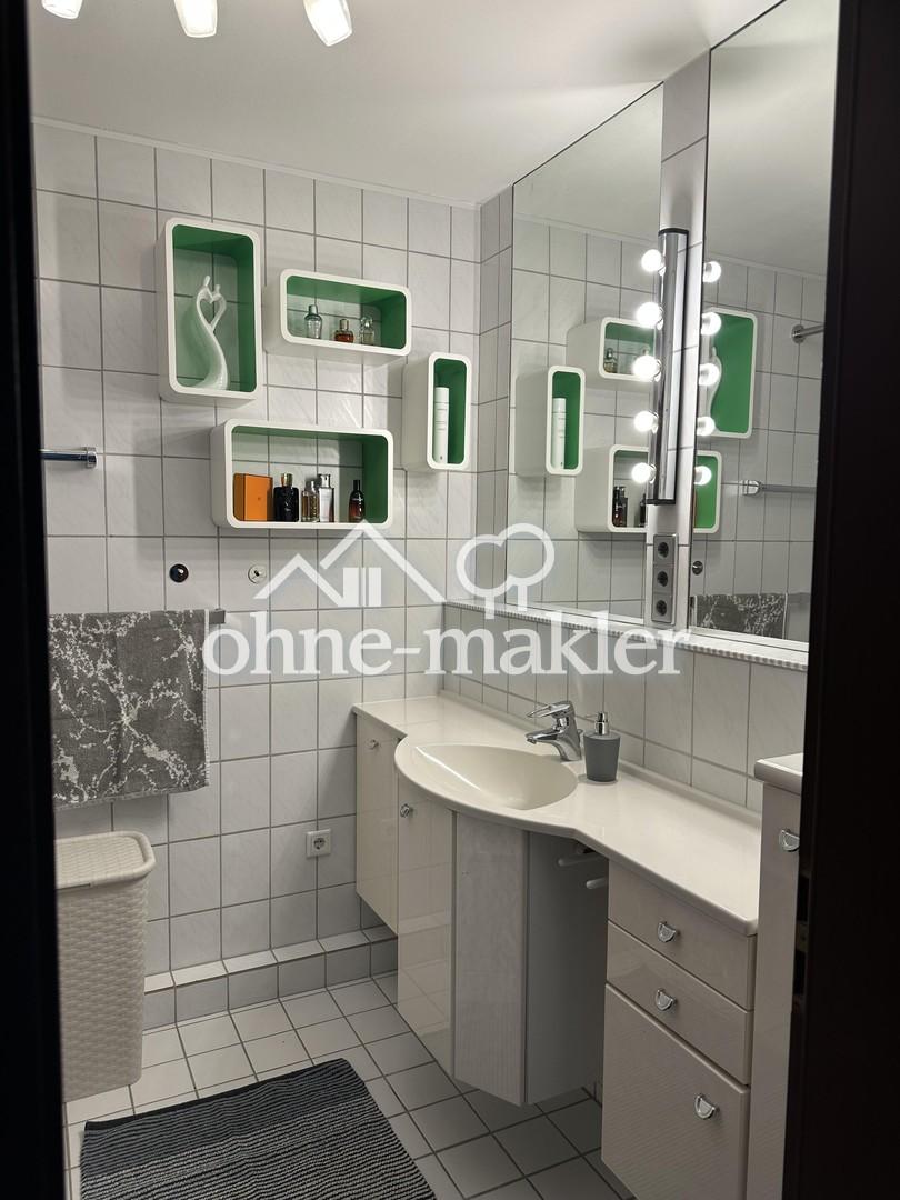 Bad mit Wanne