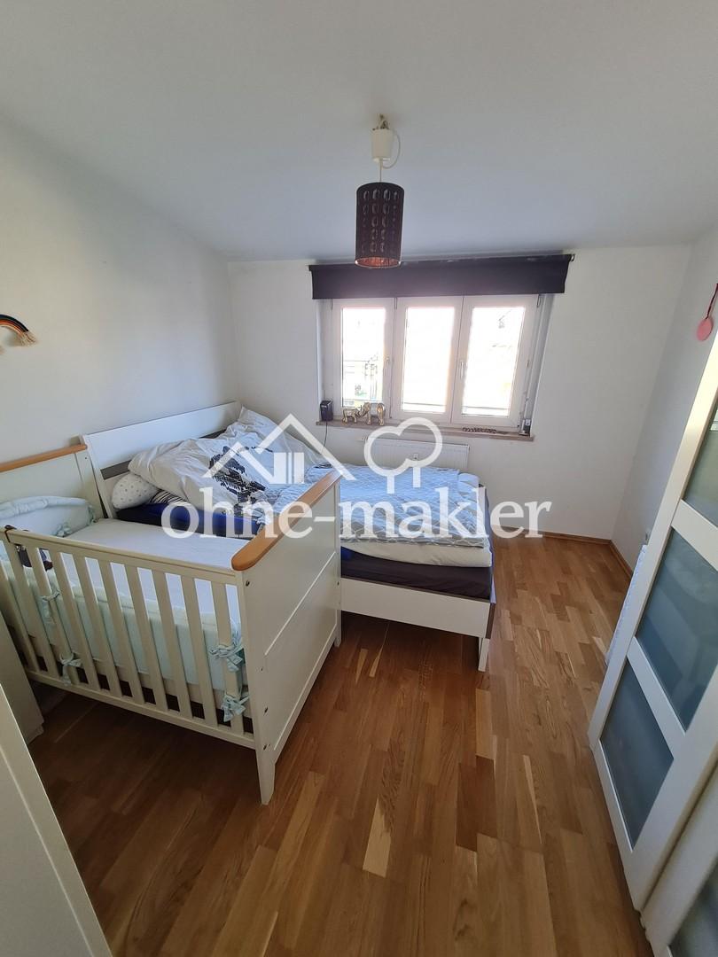 Schlafzimmer 2 möbliertes Bsp.
