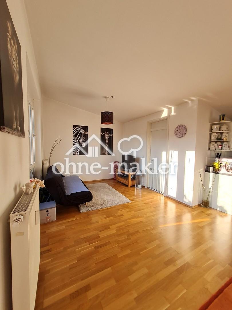 Wohnzimmer möbliertes Bsp. 