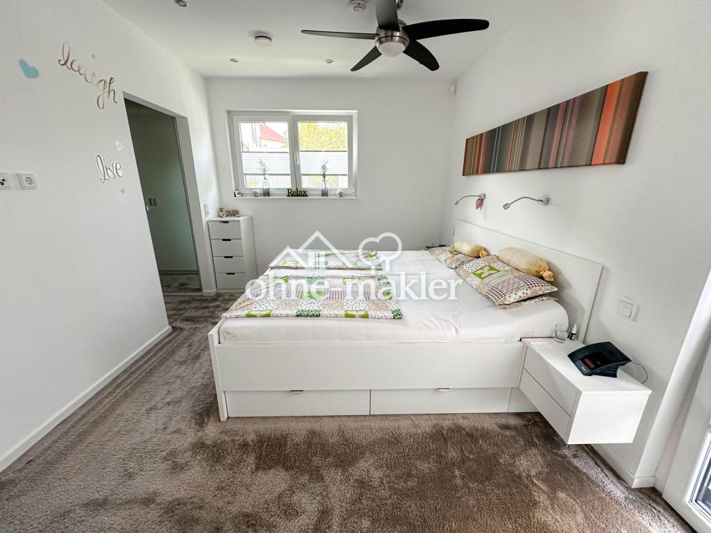 Schlafzimmer EG