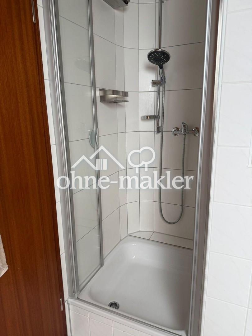 Bad mit Dusche