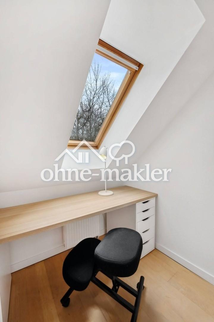 Helle 2,5-Zimmer-Galeriewohnung, möbliert, Südbalkon (Vermietung auf Zeit, all inclusive) - Foto 1