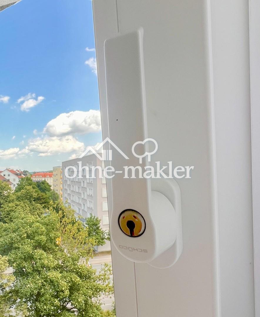 absperrb. Fenster im Kinderz.