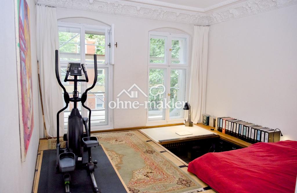 Schlafzimmer 1
