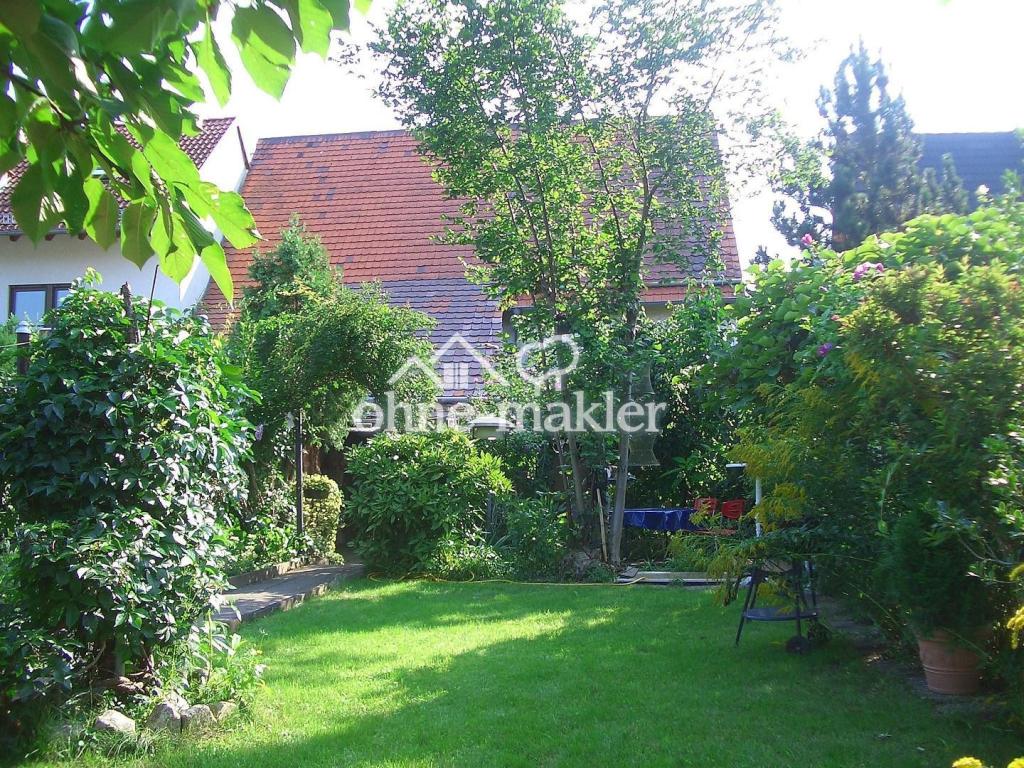 Garten im Frühsommer