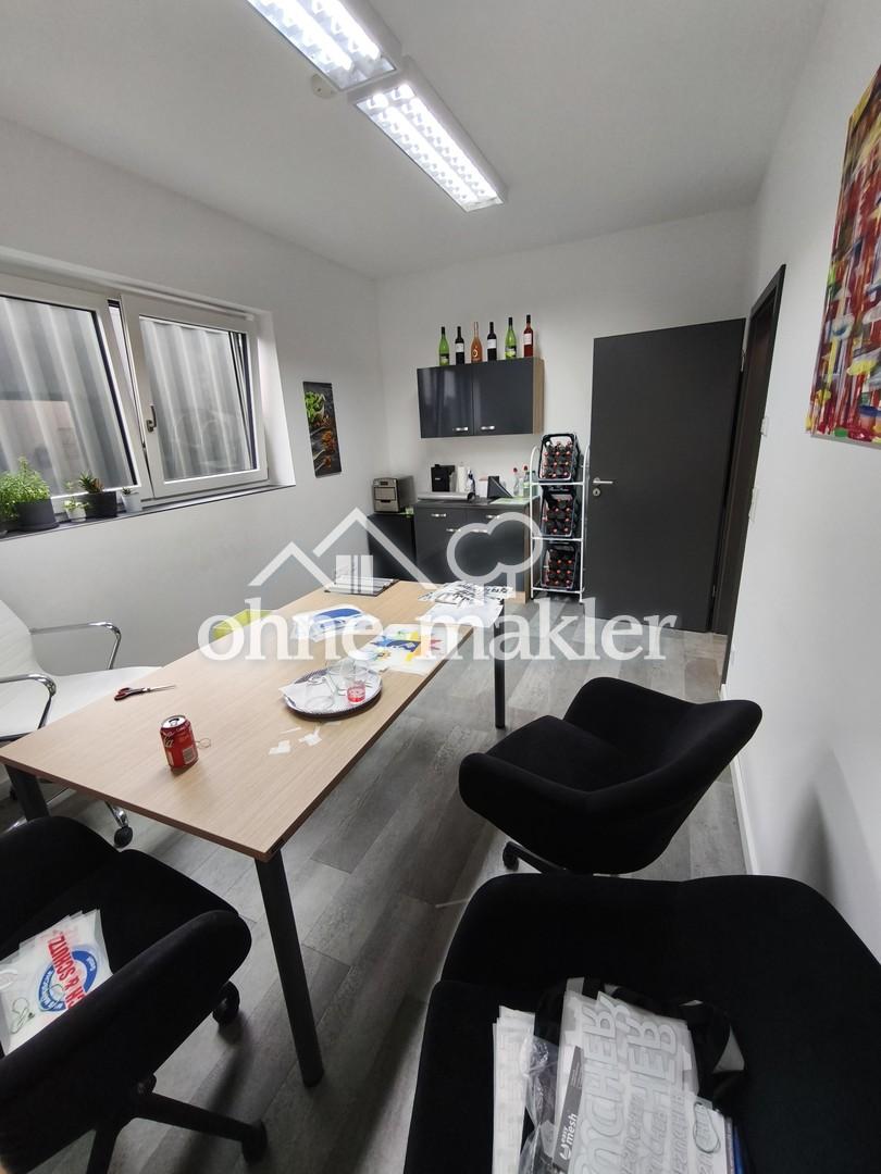 Gewerbe Büro 3 / 2