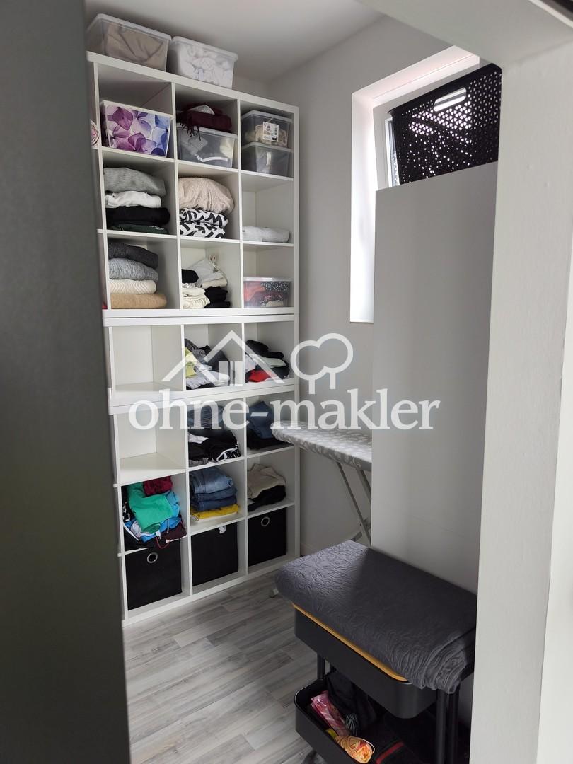 SZ Kleiderschrank 2