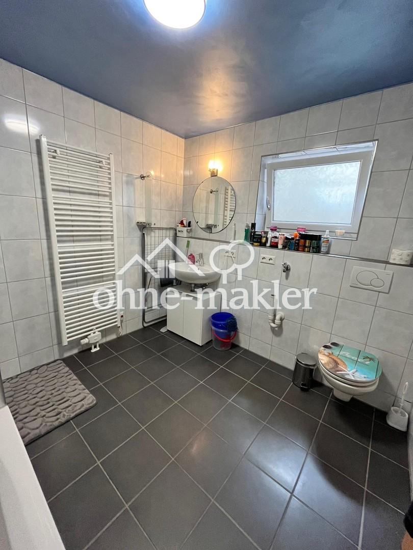 Nette Einliegerwohnung im UG einer Doppelhaushälfte in Vöhringen - Foto 1
