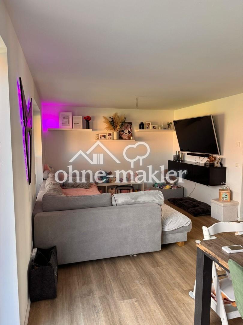 Wohnzimmer (offene Wohnküche)