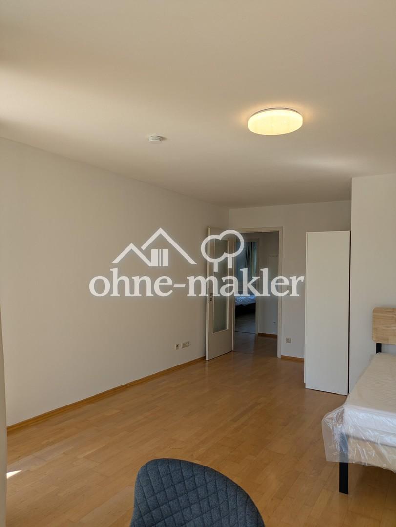 1 großes WG-Zimmer mit Balkon, Küche + Bad + Flur in gemeinschaftlicher Nutzung - Foto 3