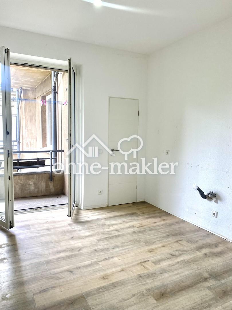 Küche mit Balkon