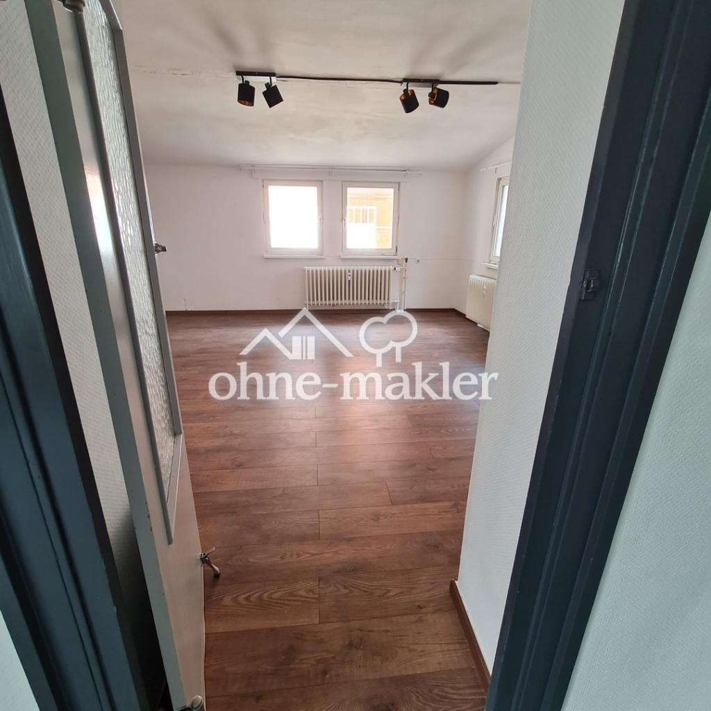 Blick von Büro 2 in Büro 1