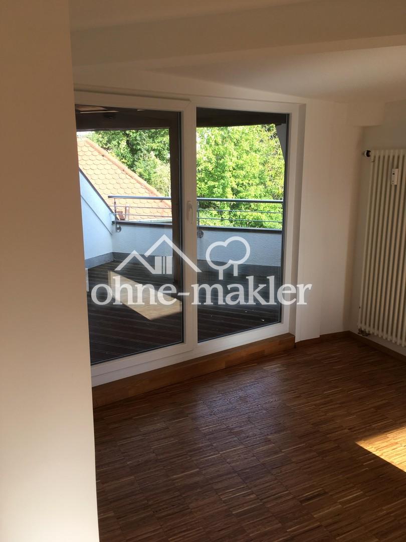 2. Balkon (oben)