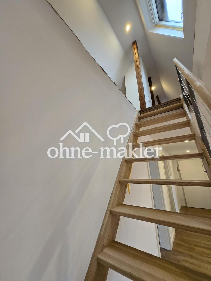 Treppe zum DG